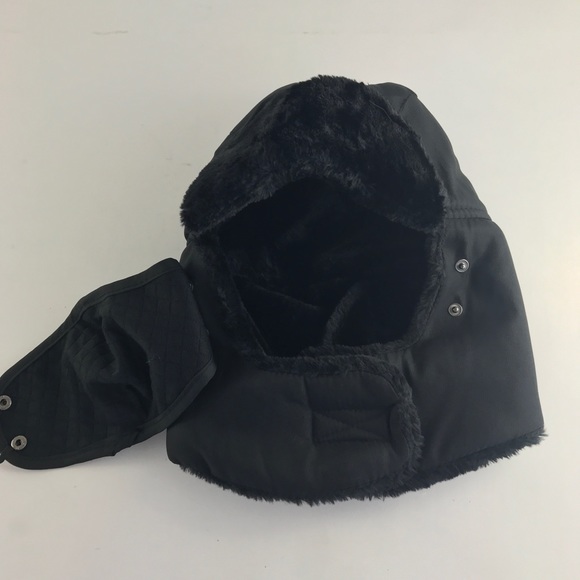 Sale 💥🆕 Black faux fur hat with mask - Picture 4 of 5